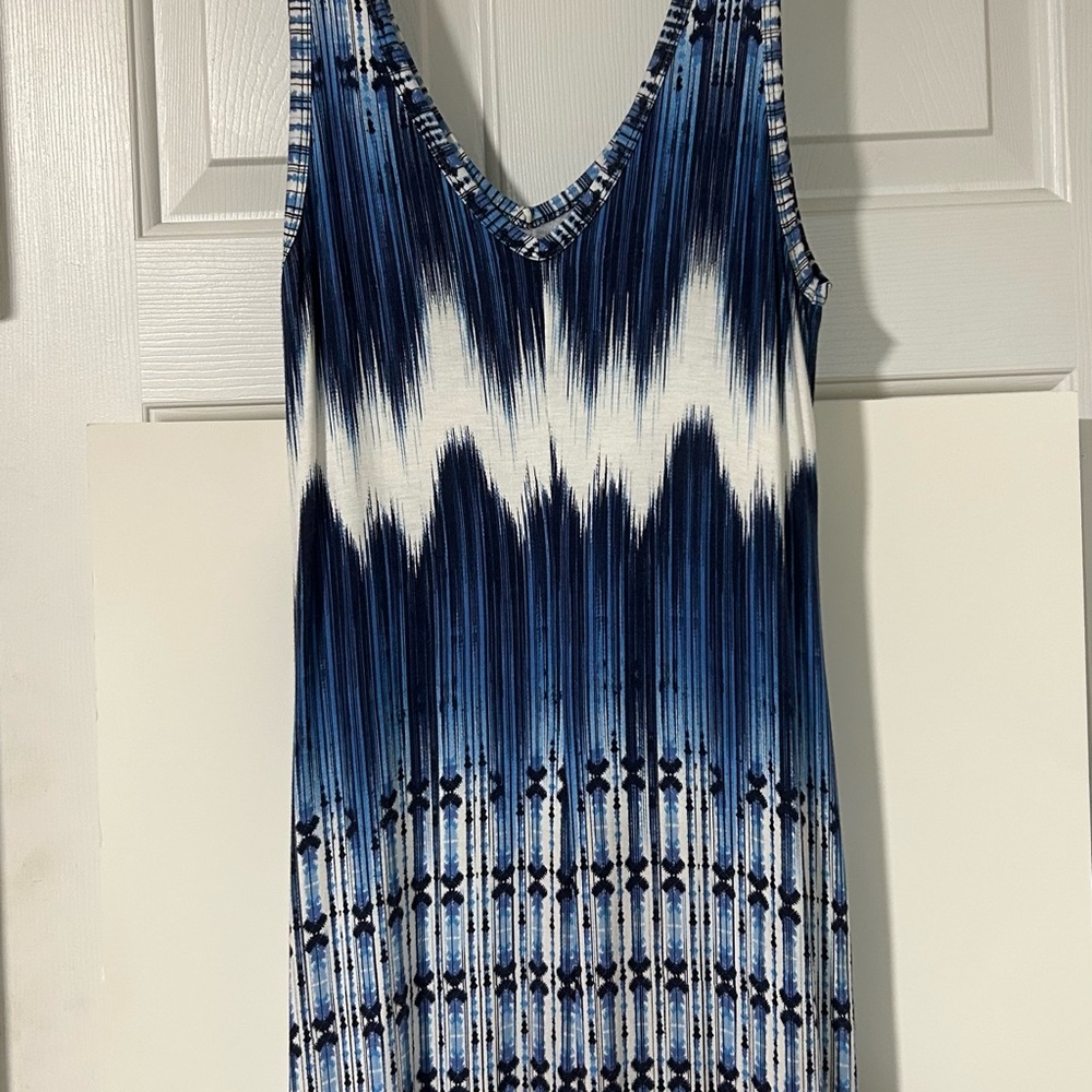 Karen Kane Blue and White Patterned Dress